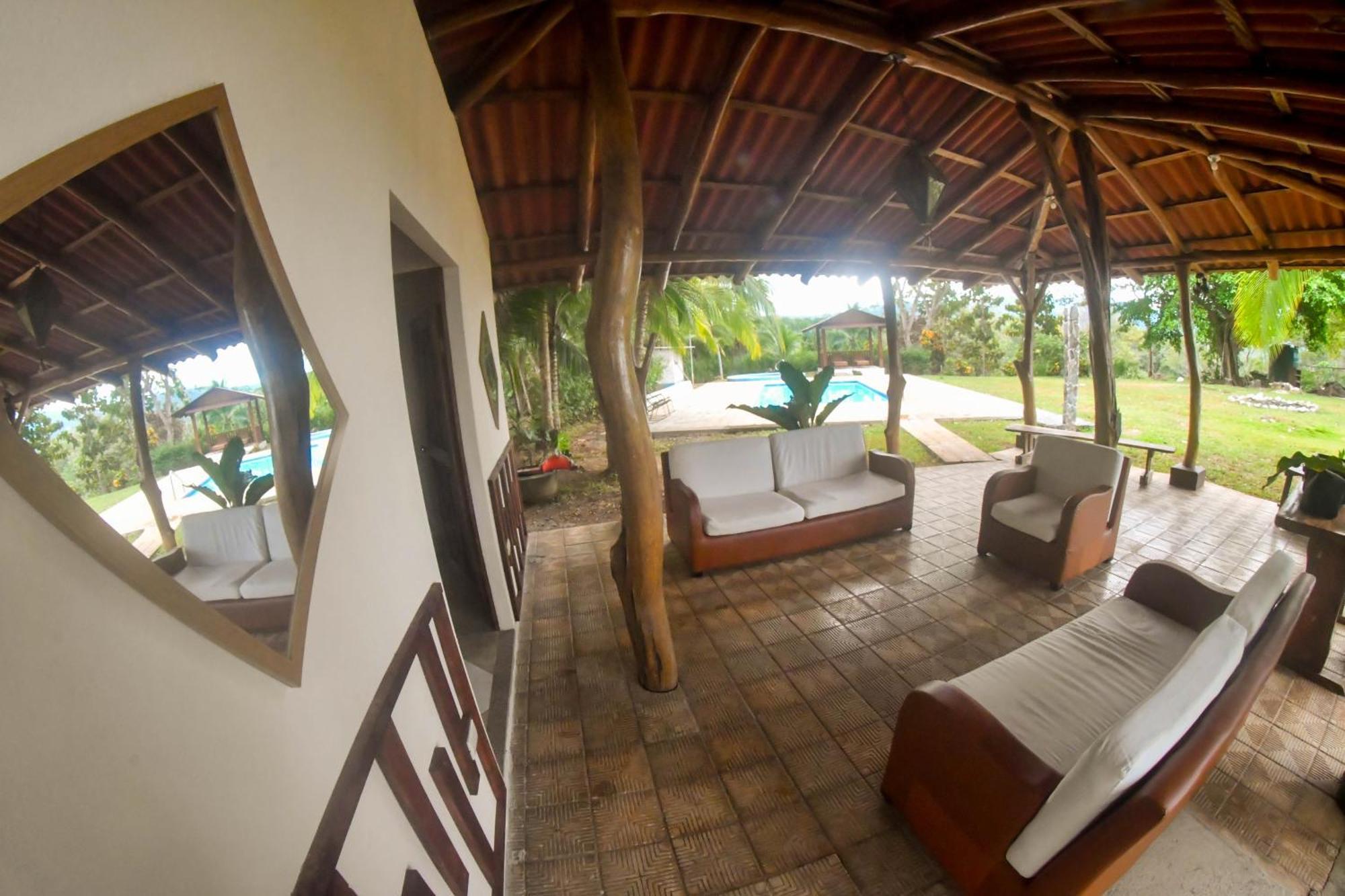 Tarcoles Birding Lodge Exterior photo